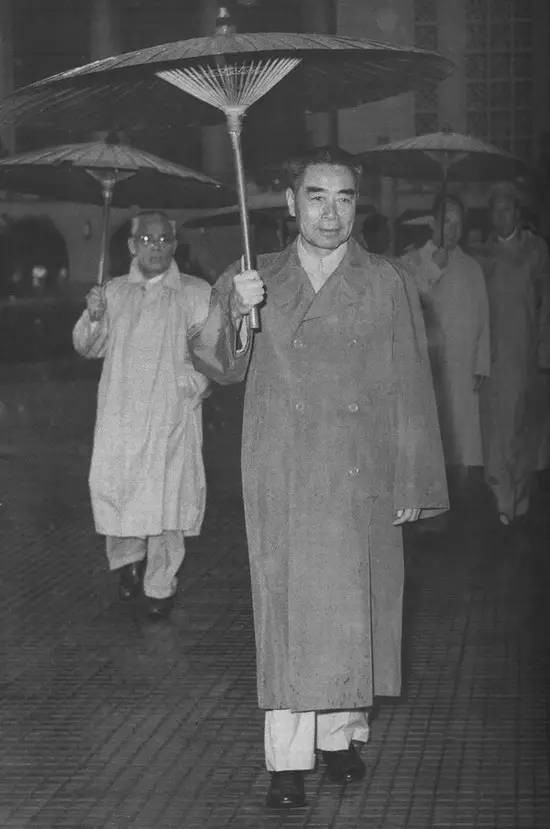 Zhou Enlai in Beijing in 1962 – Everyday Life in Mao's China